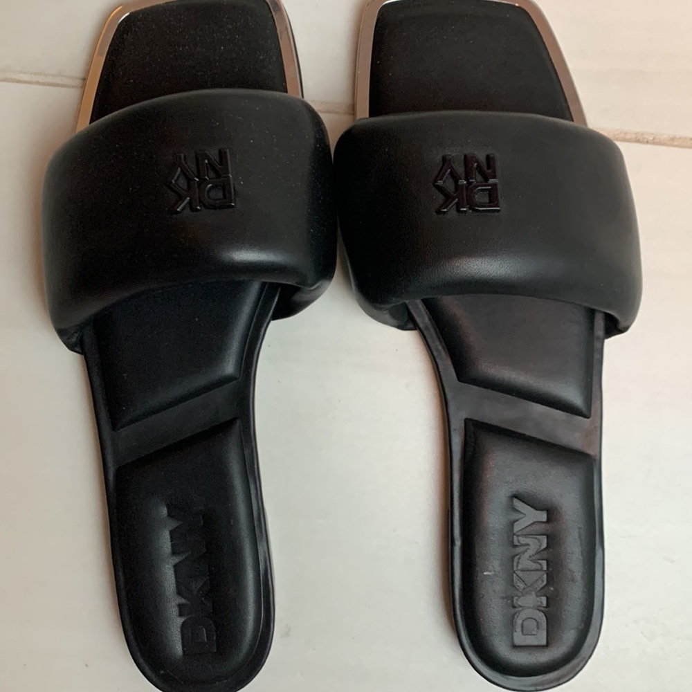 Dkny Drea Logo Slide Sandals